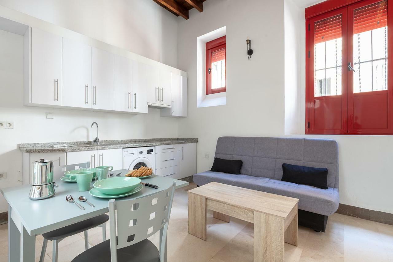 Pasaje De Amores Der - Descanso En Casa Y Vida Cultural Y Monumentos 4 Px Siviglia Esterno foto