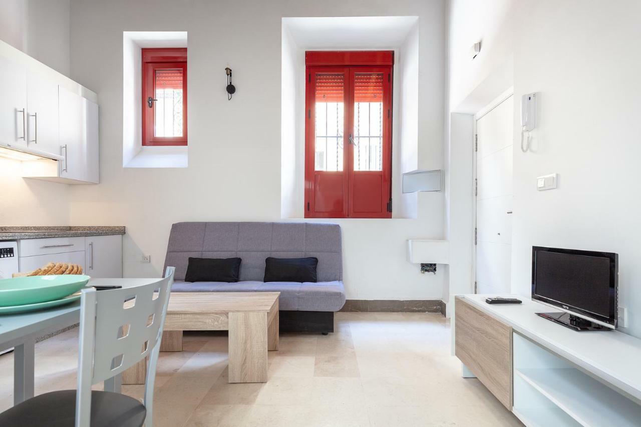 Pasaje De Amores Der - Descanso En Casa Y Vida Cultural Y Monumentos 4 Px Siviglia Esterno foto